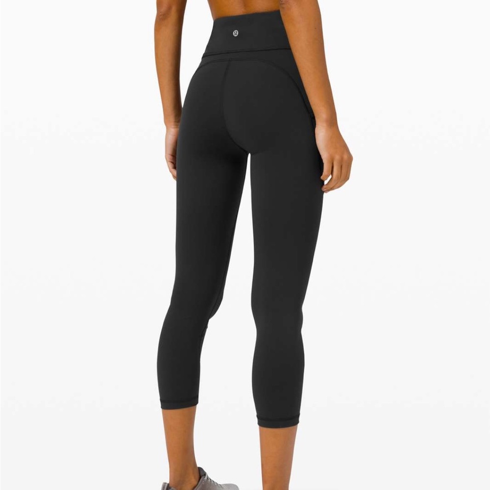 Lululemon Invigorate High-Rise Crop